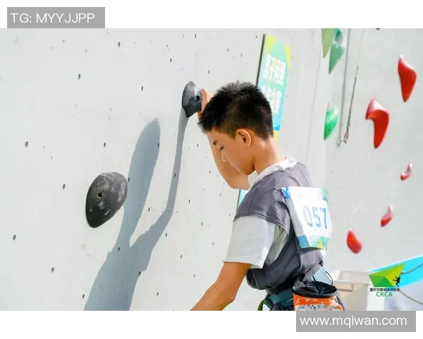 重庆攀岩队反击战术解析与训练策略全景剖析